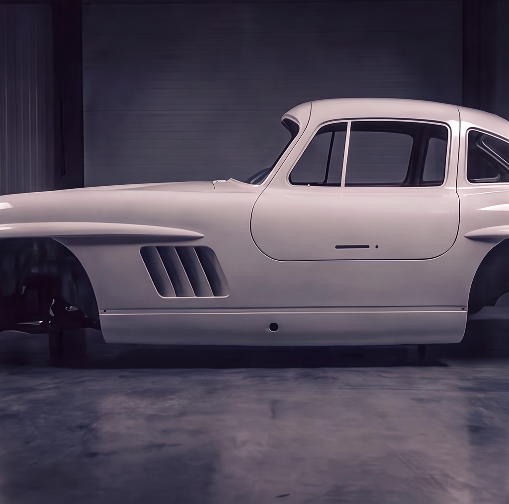 Mercedes-Benz 300SL Gullwing replica shell, side profile view
